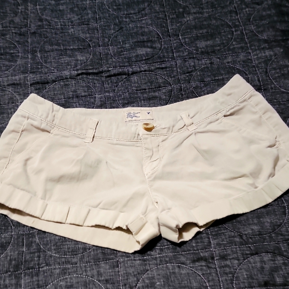 American Eagle Outfitters Cream Shorts